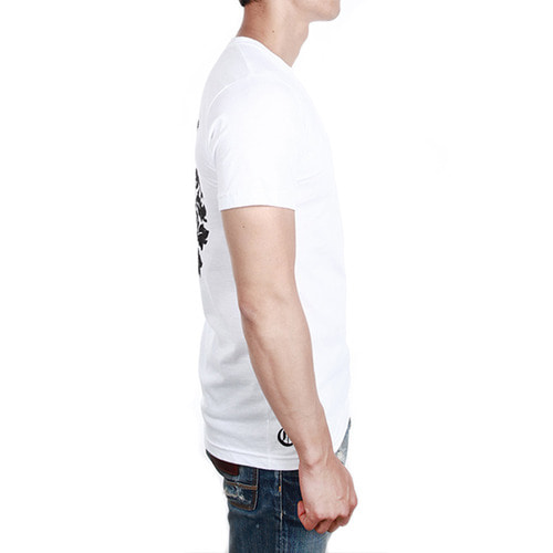 18SS 크롬하츠 앞포켓 나이프 등판 빅 나이프 프린트 반팔 티셔츠 화이트 남성