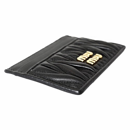 [미우미우] 23FW 여성 5MC076 2FPP F0002 마테라쎄 로고 카드 지갑 블랙